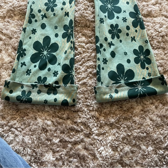Urban Outfitters Bryn floral Pull On Flare Leg Jaquard Retro Pant XXS - Picture 5 of 8